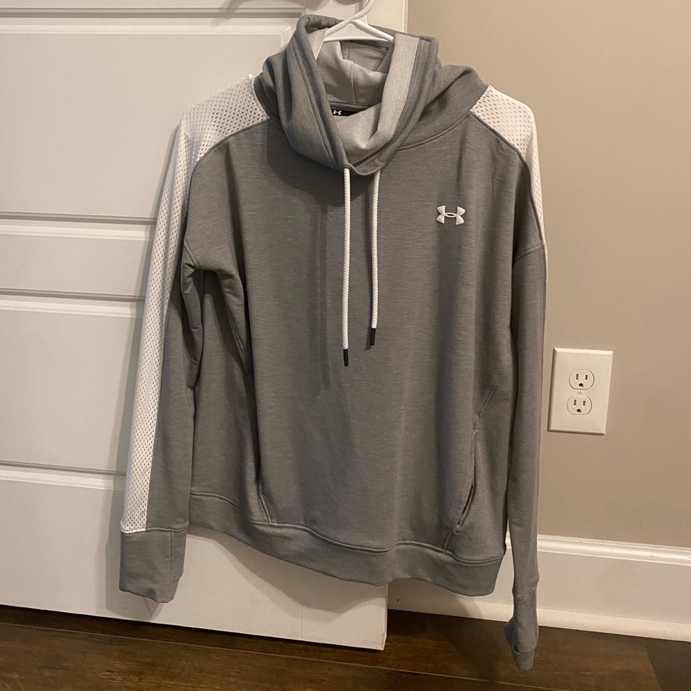 Under armor pullover